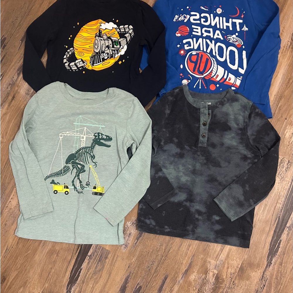 Old Navy Boys' Long-Sleeve Graphic Tee Trio - Green, Blue, Black, Gray